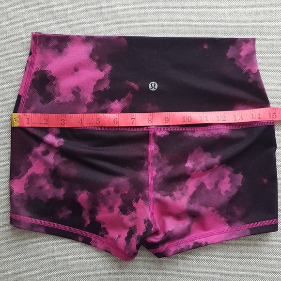 SOLD!!! Lululemon Roll Down Boogie Shorts - Picture 6 of 7